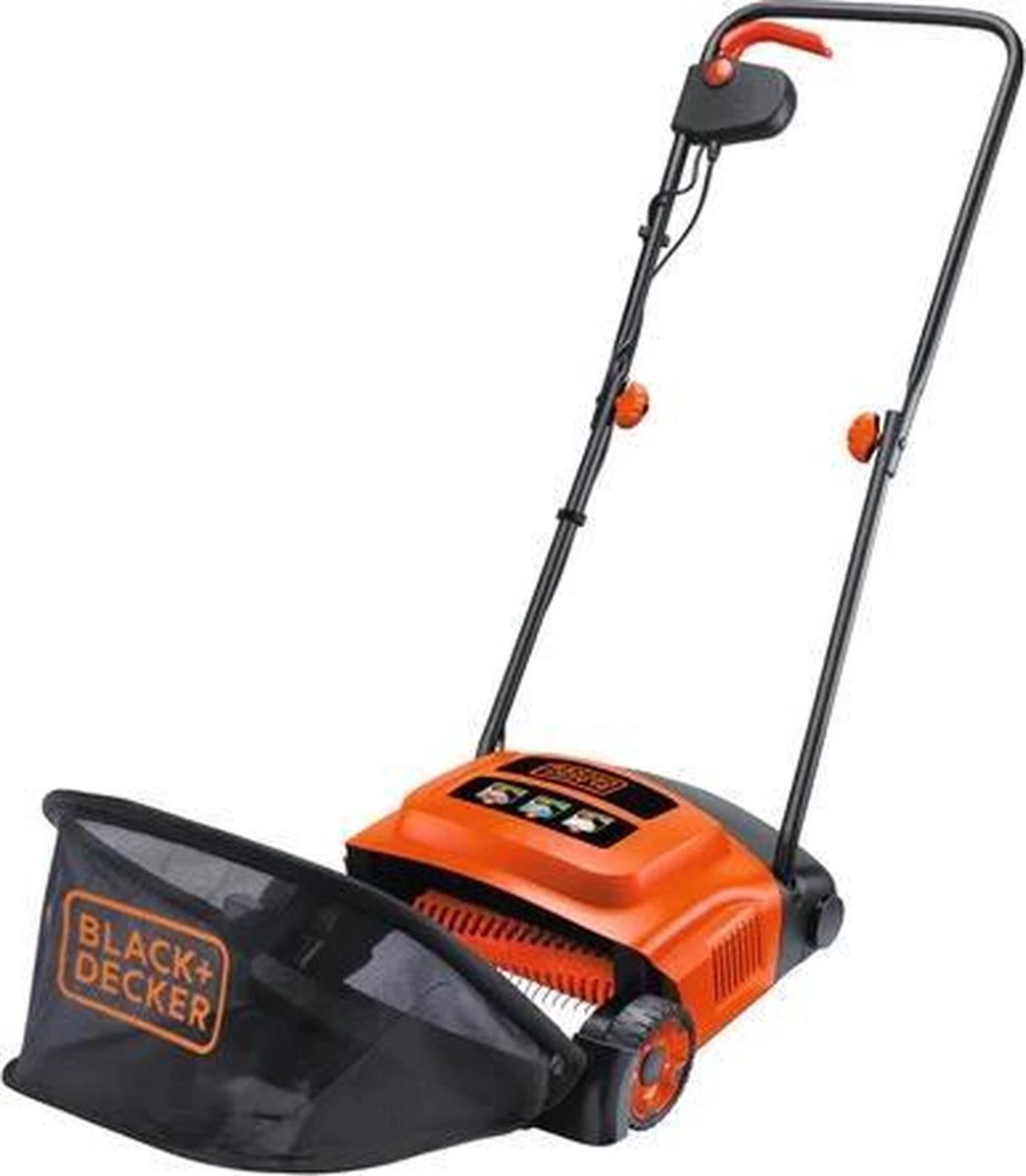 Black & Decker BLACK+DECKER GD300-QS Verticuteermachine - 600W - 30cm - Incl. 30 Liter Opvangbak 3 Black & Decker BLACK+DECKER GD300-QS Verticuteermachine - 600W - 30cm - Incl. 30 Liter Opvangbak