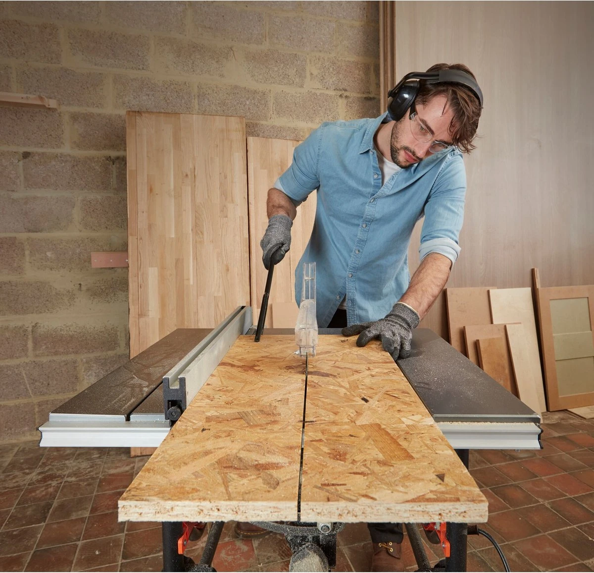 Black & Decker BLACK+DECKER BES720-XE Tafelzaag - 1800W - 254mm - Incl. Stofzak 9 Black & Decker BLACK+DECKER BES720-XE Tafelzaag - 1800W - 254mm - Incl. Stofzak - Afbeelding 7