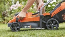Black & Decker BLACK+DECKER BCMW3318N-XJ Grasmaaier - 18V - 33cm - Excl. Accu & Lader 21 Black & Decker BLACK+DECKER BCMW3318N-XJ Grasmaaier - 18V - 33cm - Excl. Accu & Lader -Black & Decker 1200x689 1