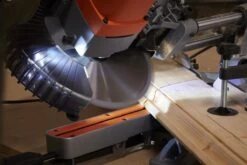 Black & Decker BLACK+DECKER BES700-QS Afkort-/Verstekzaag - 1600W - Ø 216mm Zaagblad 19 Black & Decker BLACK+DECKER BES700-QS Afkort-/Verstekzaag - 1600W - Ø 216mm Zaagblad -Black & Decker 1200x800 64