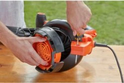 Black & Decker BLACK+DECKER BEBLV300SB-QS Bladblazer - 404 Km/u - 3000W - Zuig-/blaasfunctie - Gesnoerd -Black & Decker 1200x808