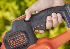 Black & Decker BLACK+DECKER BCHTS3625L1-QW Heggenschaar - 36V - 55cm - Inclusief Accu En Lader 13 Black & Decker BLACK+DECKER BCHTS3625L1-QW Heggenschaar - 36V - 55cm - Inclusief Accu En Lader -Black & Decker 1200x846
